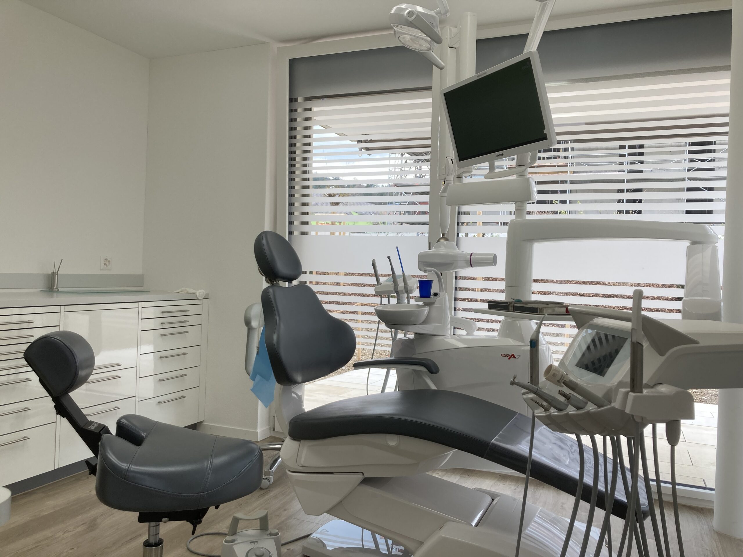 Zahnarztpraxis Embrach-Rorbas AG - Standort Lufingen 3