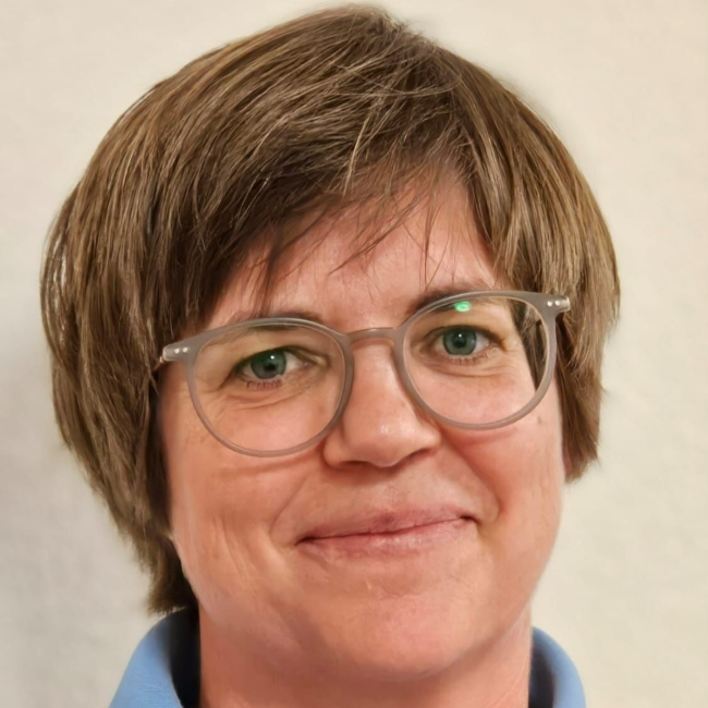 Dr. med. Angelika Mandu-Widmer