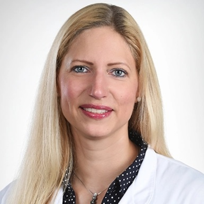 Dr. med. Julia Dahm