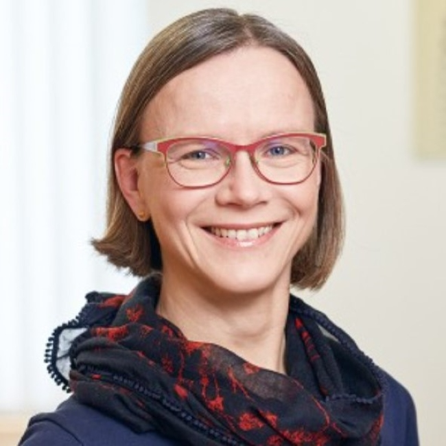 Dr. med. Kinga Mészáros Strub