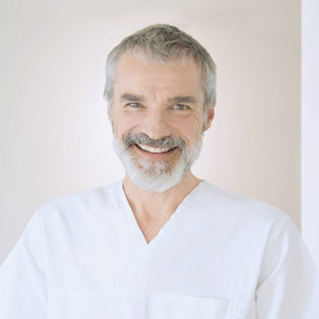 Dr. med. Peter Hengstler